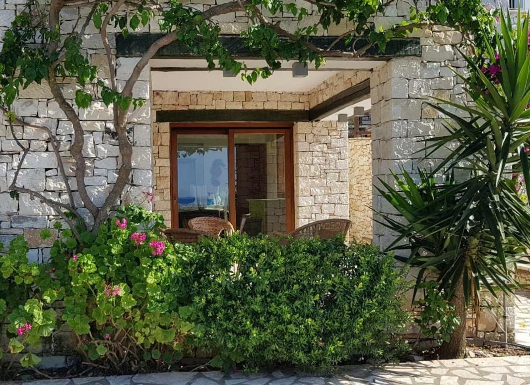 Villa Eos Gaios Exterior photo