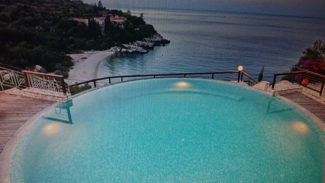 Villa Eos Gaios Exterior photo